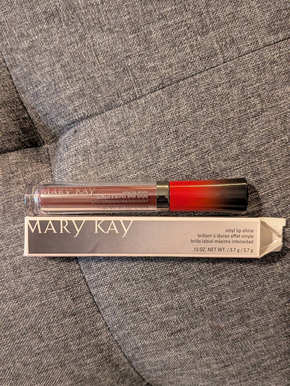 Mary Kay Vintage Vinyl Lip Shine — Shade Attitude